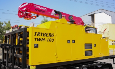 TRYBERG TWM-180 передвижной многопостовый сварочный агрегат с Furukawa UNIC и креплениями для баллонов 8 шт.